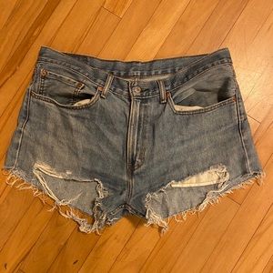 Levi’s high waisted shorts